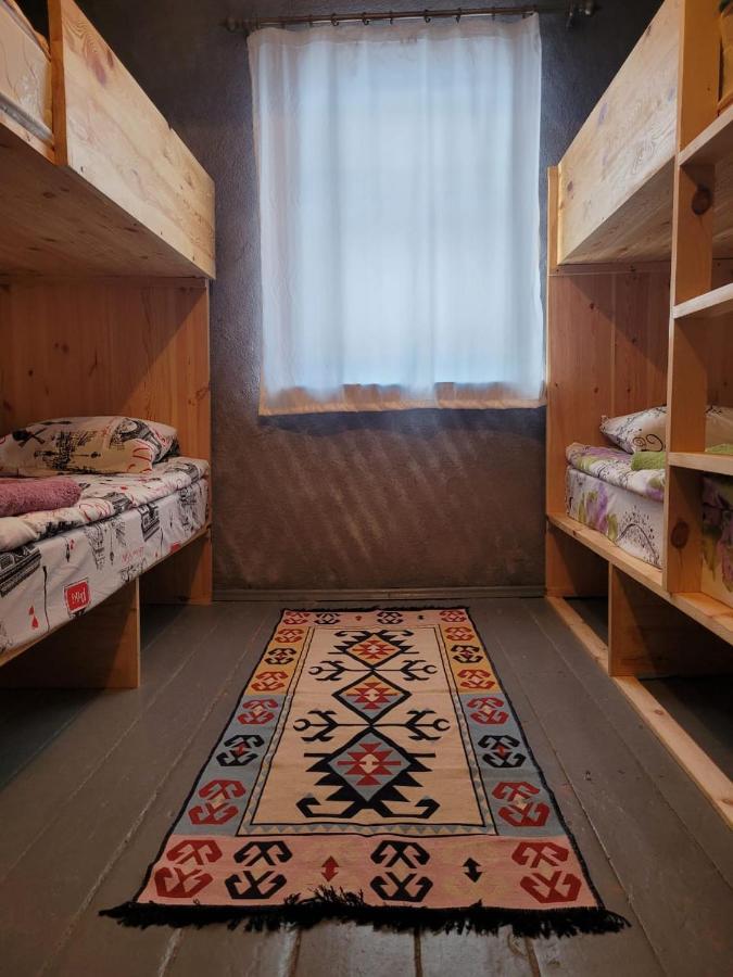 Darya Hostel Jyrgalan Exterior photo